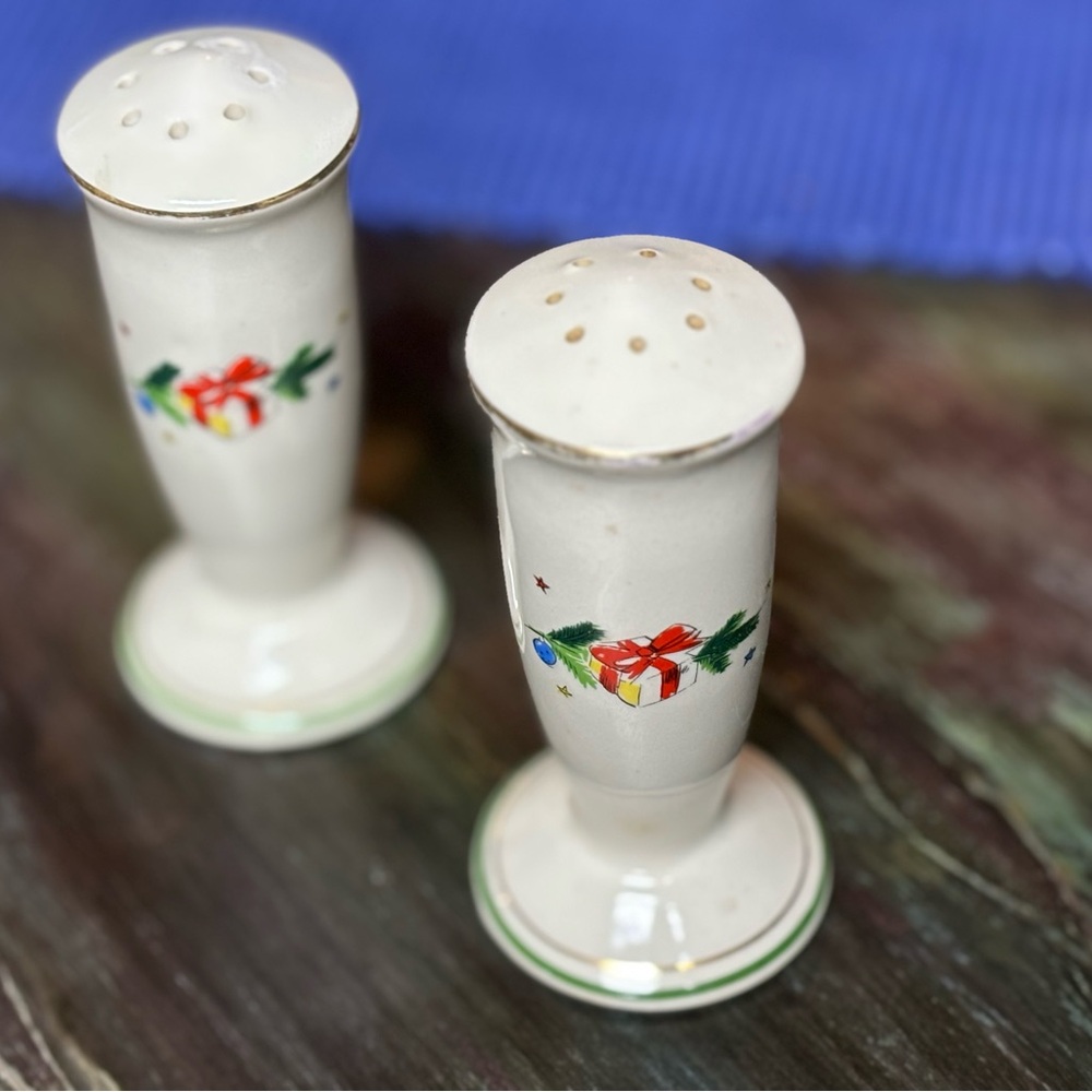 Source Unknown Festive Salt and Pepper Shakers - White with Holiday Design